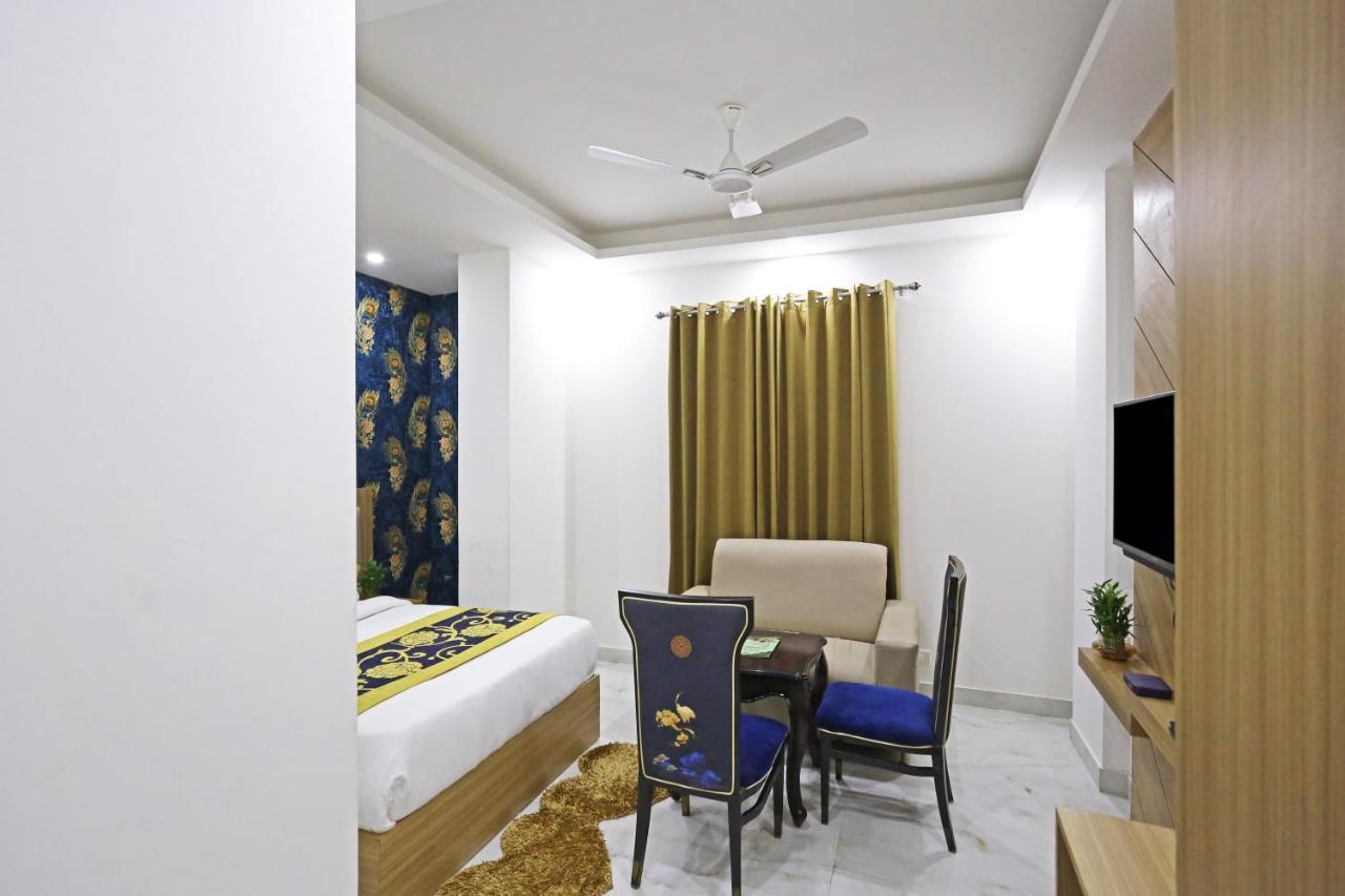 Hotel Decent Suites - Delhi Airport Nueva Delhi Exterior foto