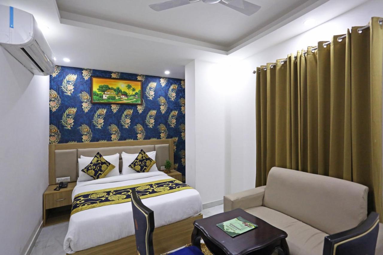 Hotel Decent Suites - Delhi Airport Nueva Delhi Exterior foto