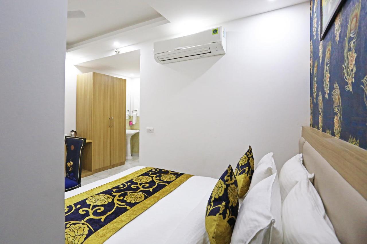 Hotel Decent Suites - Delhi Airport Nueva Delhi Exterior foto