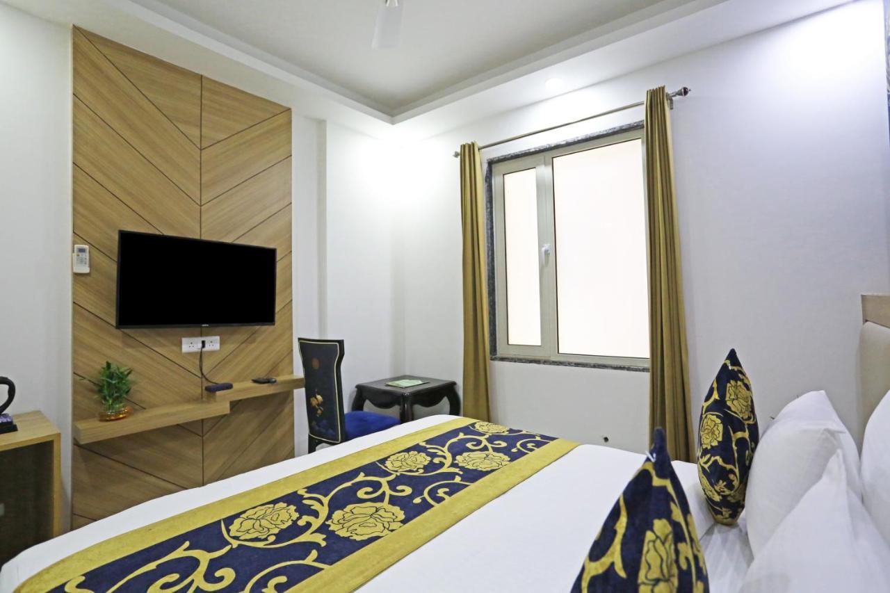Hotel Decent Suites - Delhi Airport Nueva Delhi Exterior foto