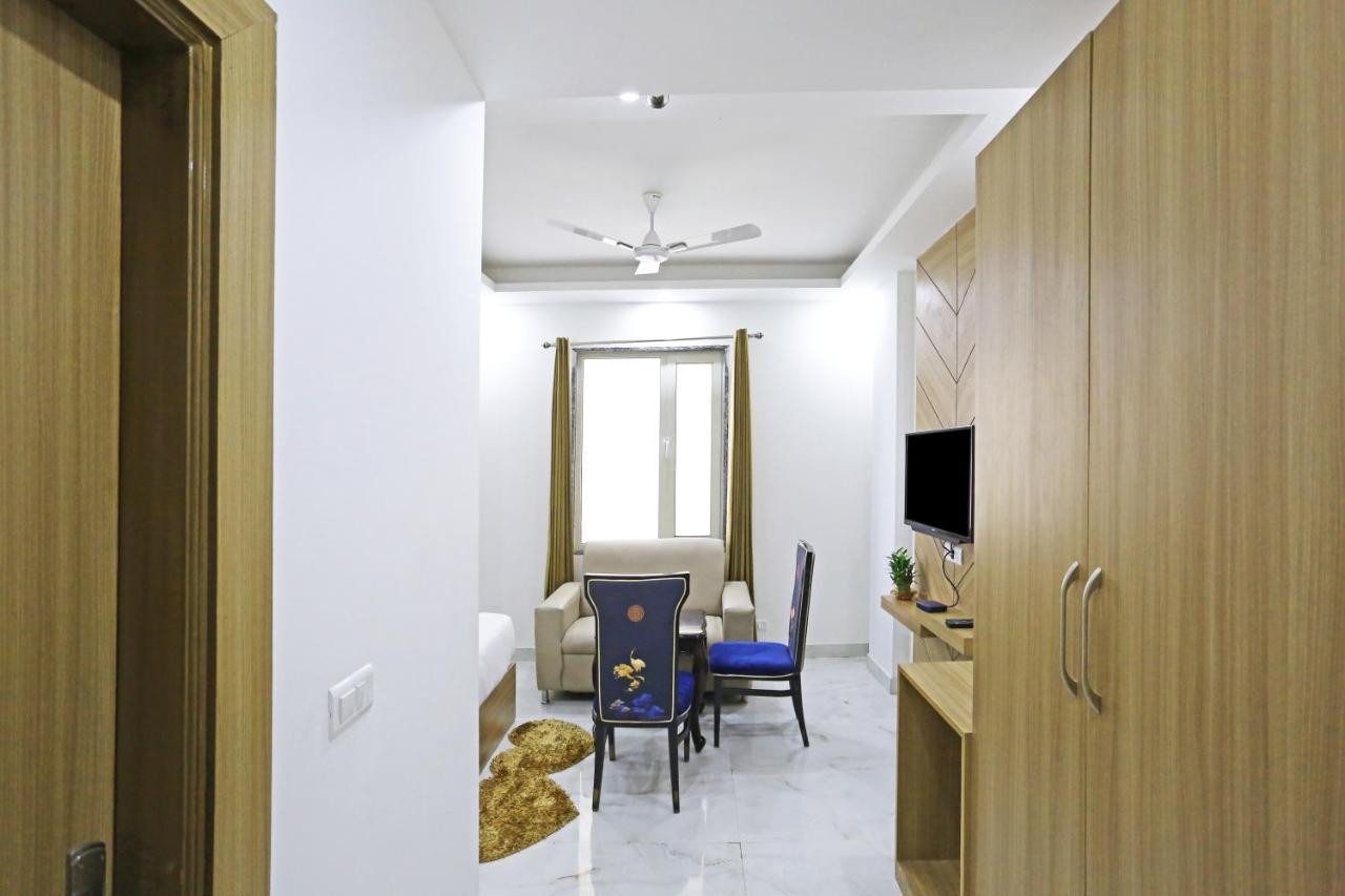 Hotel Decent Suites - Delhi Airport Nueva Delhi Exterior foto