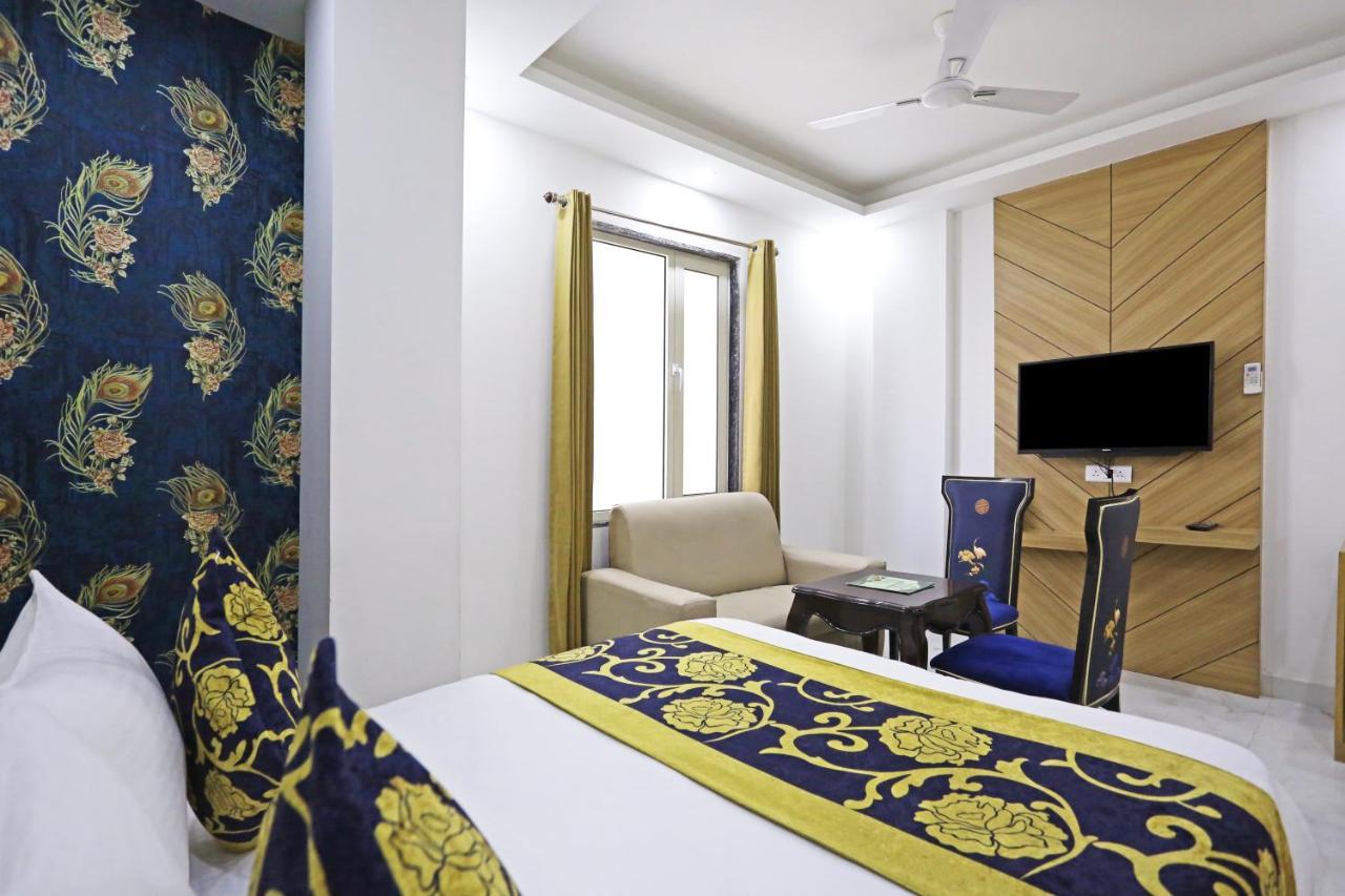 Hotel Decent Suites - Delhi Airport Nueva Delhi Exterior foto